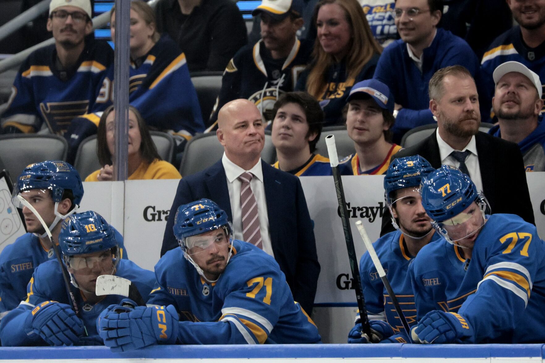 The 最新杏吧原创 Blues host Chicago Blackhawks